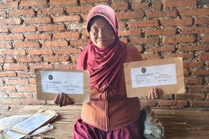 Nestapa Nenek Ngatini Asal Jombang: Terjerat Utang Bank dan Terancam Kehilangan Tanah di Usia Senja