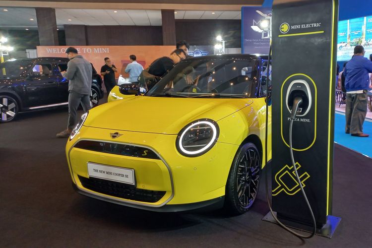 Promo Mini Selama PEVS 2025, Cashback Rp 35 Juta