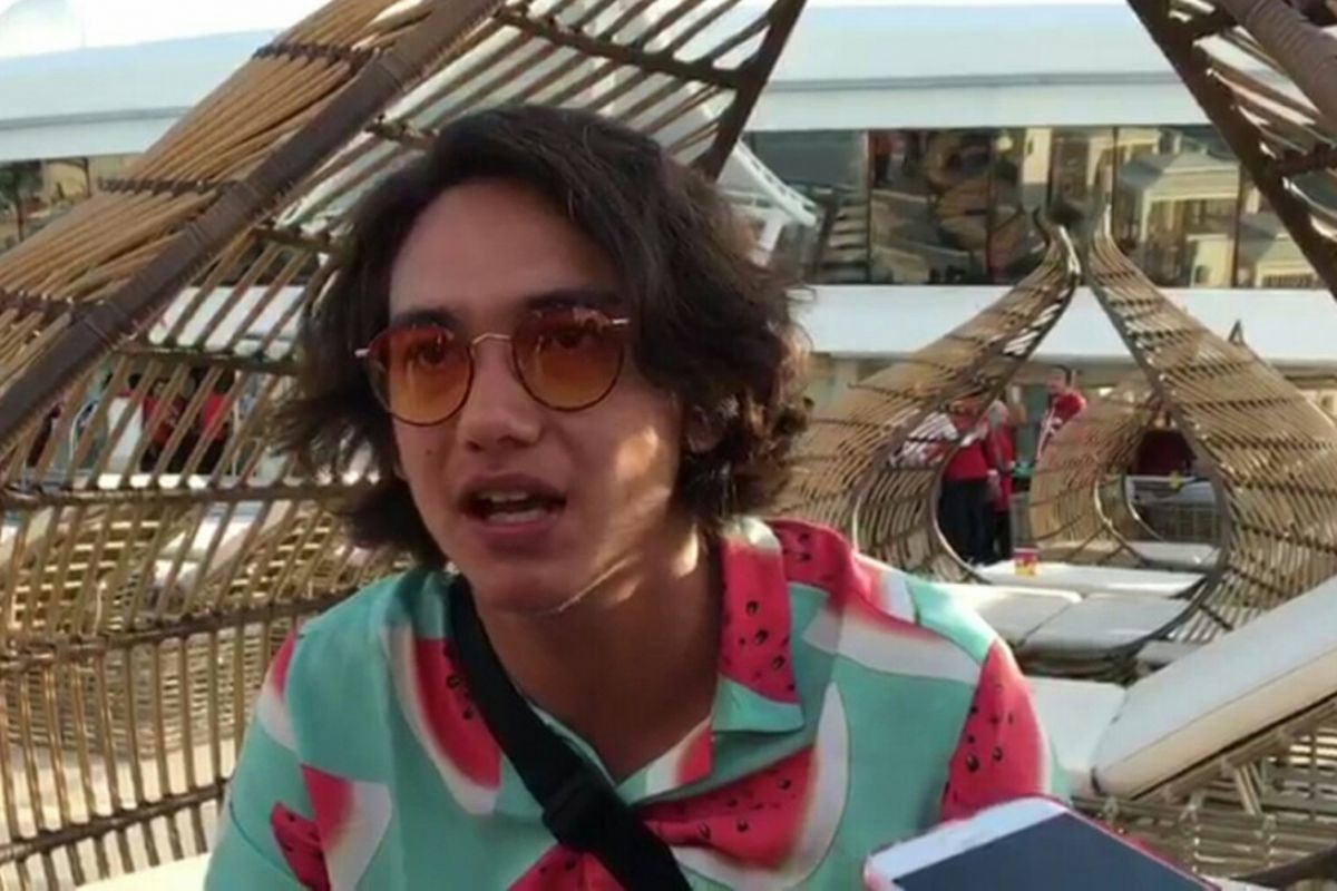 Aktor Adipati Dolken saat ditemui di sela-sela rangkaian acara gala premiere film Asal Kau Bahagia di Genting Dream Cruise, Port Klang, Malaysia, Jumat (21/12/2018).