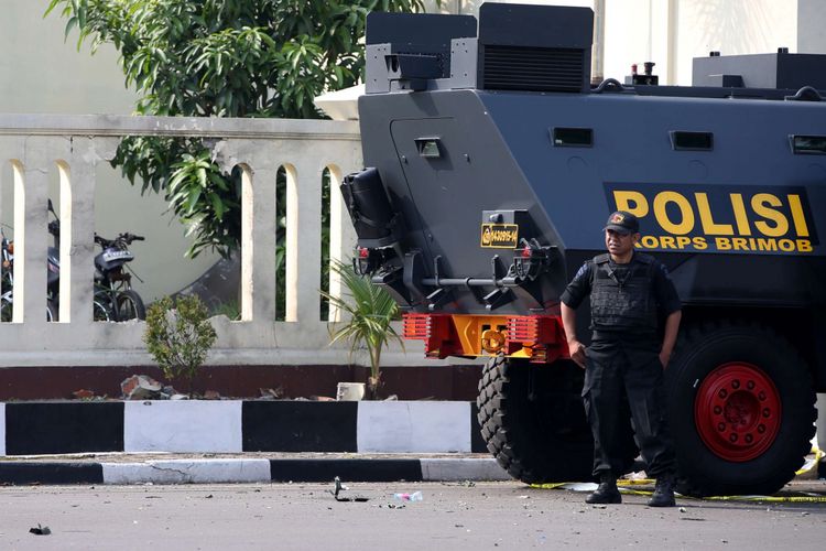 Suasana di dalam Mako Brimob Kelapa Dua, Depok pasca kerusuhan yang dilakukan narapidana terorisme, Kamis (10/5/2018). Sebanyak 155 narapidana terorisme yang menguasai Rutan Cabang Salemba Mako Brimob menyerahkan diri setelah dilakukan operasi Polri.