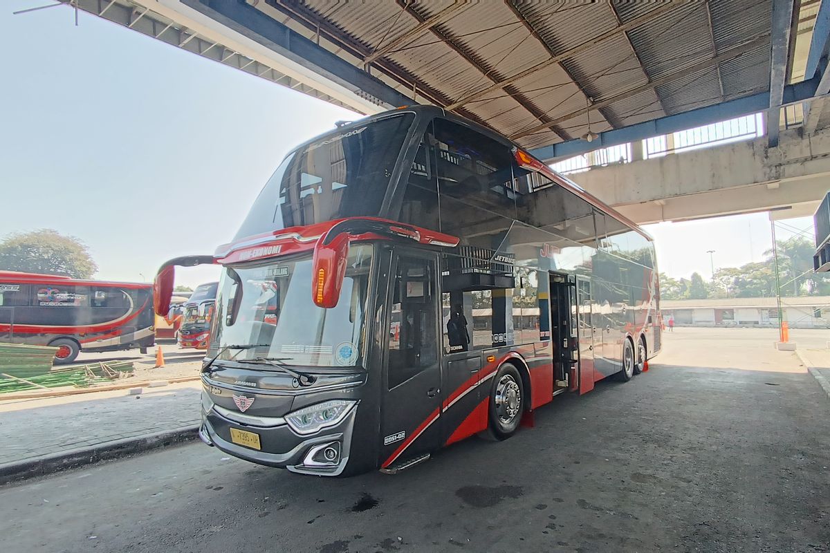 Bus PO Juragan 99 Trans Gundam