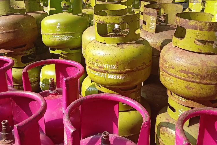 Anak Buah Bahlil Sidak Elpiji: Kami Timbang Satu Per Satu Beberapa Tabung