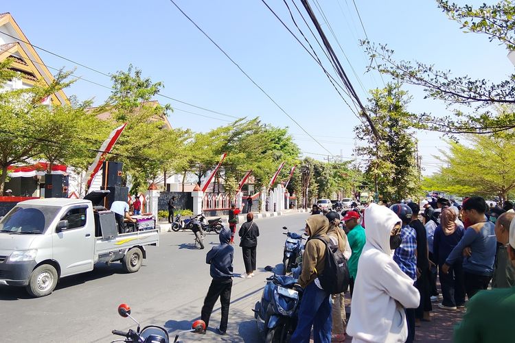 Kisruh Politik Gowa, Warga Geruduk DPRD Tuntut Kejelasan Penonaktifan Belasan Pejabat