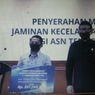 Pemerintah Beri Santunan Tiga Keluarga ASN yang Meninggal setelah Tangani Pasien Covid-19