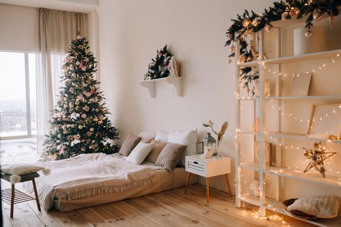 6 Ide Dekorasi Natal di Kamar Tidur, Cantik dan Meriah