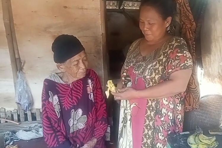 Kisah Haru Lansia di Subang, Mak Tiyem Tinggal di Gubuk Reyot 2x2 Tanpa MCK dan Bergantung pada Tetangga