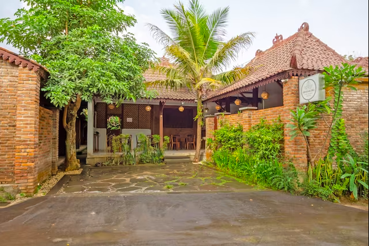 Abhaya Mudra Homestay, salah satu penginapan murah dekat Candi Borobudur
