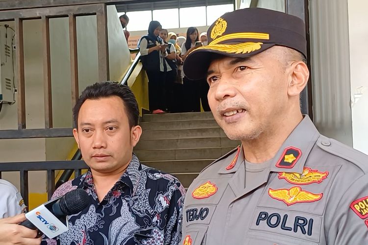 Kapolsek Pesanggrahan Kompol Tedjo saat ditemui wartawan di SDN 06 Petukangan Utara, Pesanggrahan, Jakarta Selatan, Rabu (27/9/2023).