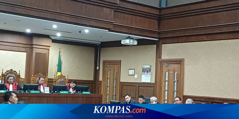 Hakim Peringatkan Saksi untuk Tak Melindungi Harveiy Moeis: Saudara Bisa Jadi Terdakwa