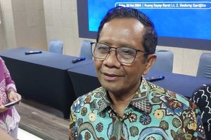 Komentari Putusan MA soal Usia Calon Kepala Daerah, Mahfud MD: Tambah Busuk