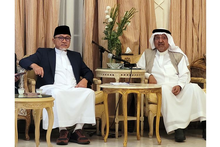 Mendag Zulkifli Hasan saat melakukan pertemuan dengan Saudi-Indonesia Business Council and Saudi Businessman di Jeddah, Arab Saudi,