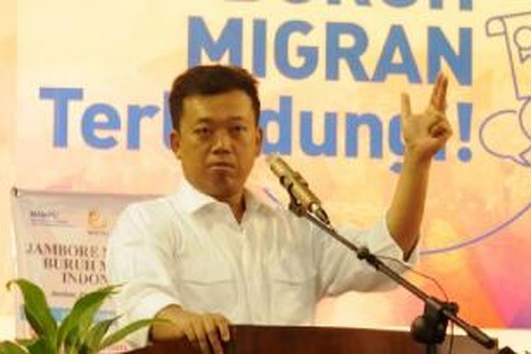Kepala BNP2TKI, Nusron Wahid, pada peresmian Pertemuan Pekerja Migran dengan Pemangku Kepentingan di Sektor Ketenagakerjaan bertempat di Gedung Soetardjoe, Universitas Negeri Jember, Jawa Timur, Selasa (24/11/2015).
