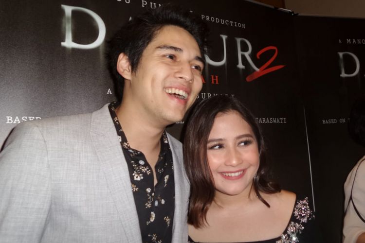 Pasangan kekasih Maxime Bouttier dan Prilly Latuconsina di saat menghadiri screening film Danur 2: Maddah di XXI Epicentrum, Kuningan, Jakarta Selatan, Kamis (22/3/2018).