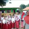 Demo Tuntut Pembukaan SD Diduga Suruhan, Bupati Pamekasan akan Panggil Kepala Sekolah