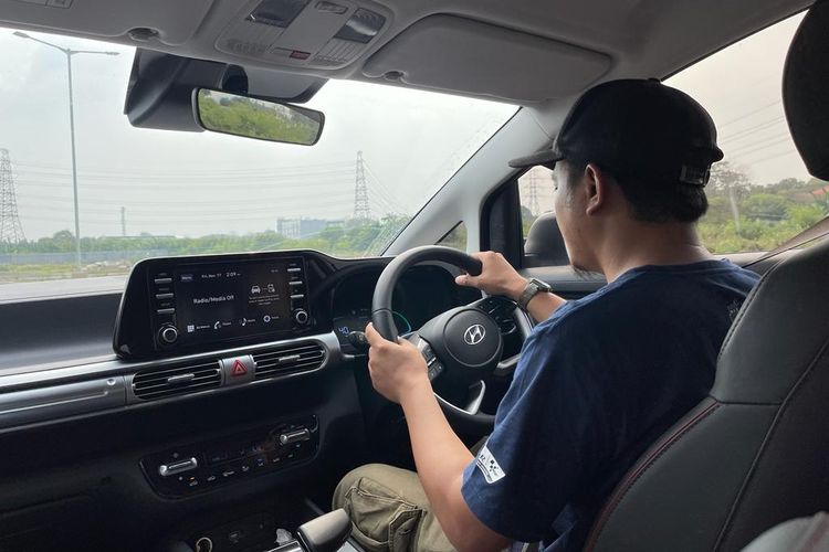 Test drive Hyundai Stargazer X