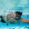 5 Cara Cepat Belajar Berenang Khusus untuk Pemula