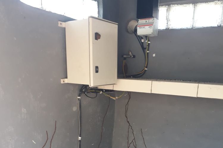 Alat pantau aktivitas vulkanik Gunung Semeru di Stasiun Pemantau di Desa Klepu, Sumber Manjing Wetan, Kabupaten Malang dilaporkan hilang diduga akibat dicuri.