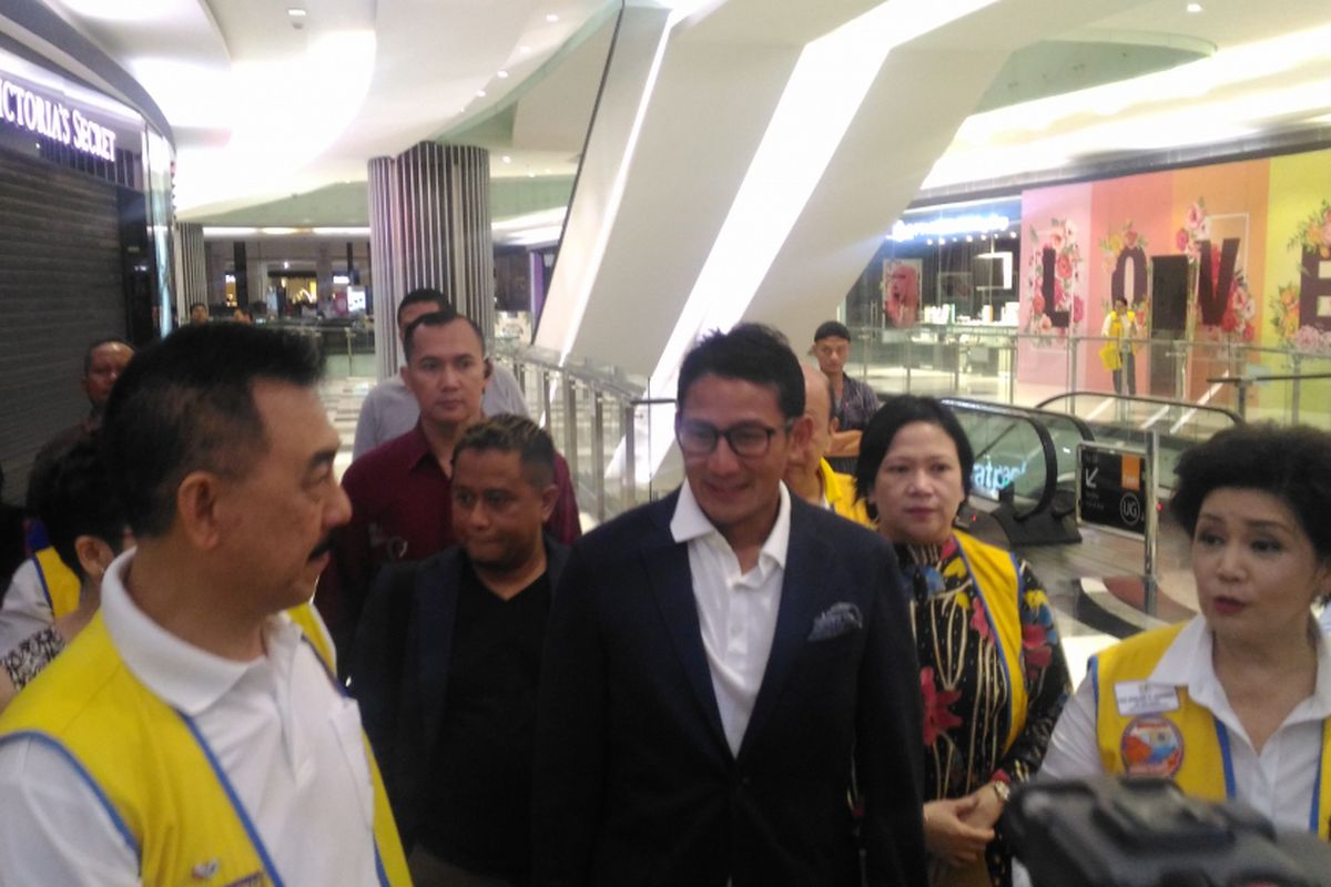 Wakil Gubernur DKI Jakarta terpilih Sandiaga Uno di Lippo Mall Puri, Minggu (15/10/2017).