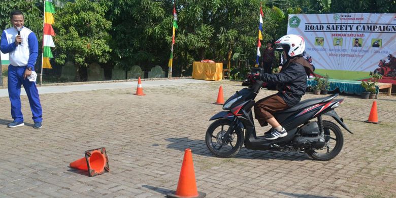Kampanye safety riding di AHM Seren Taun 2017