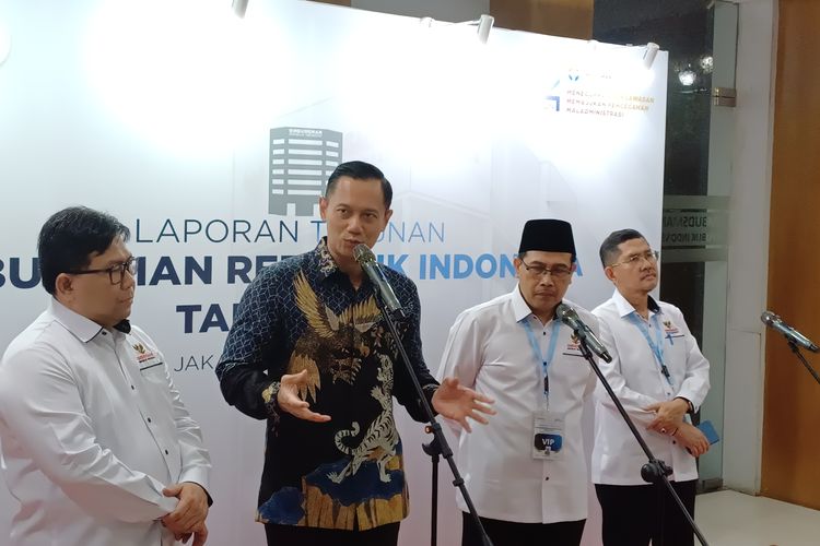 Menteri Agraria dan tata Ruang /Badan Pertanahan Nasional (ATR/BPN) Agus Harimurti Yudhoyono (AHY) menyatakan akan berkoordinasi dengan pihak Otorita Ibu Kota Nusantara (IKN) mengenai nasib masyarakat adat Pamaluan, Kalimantan Timur, Kamis (14/3/2024).