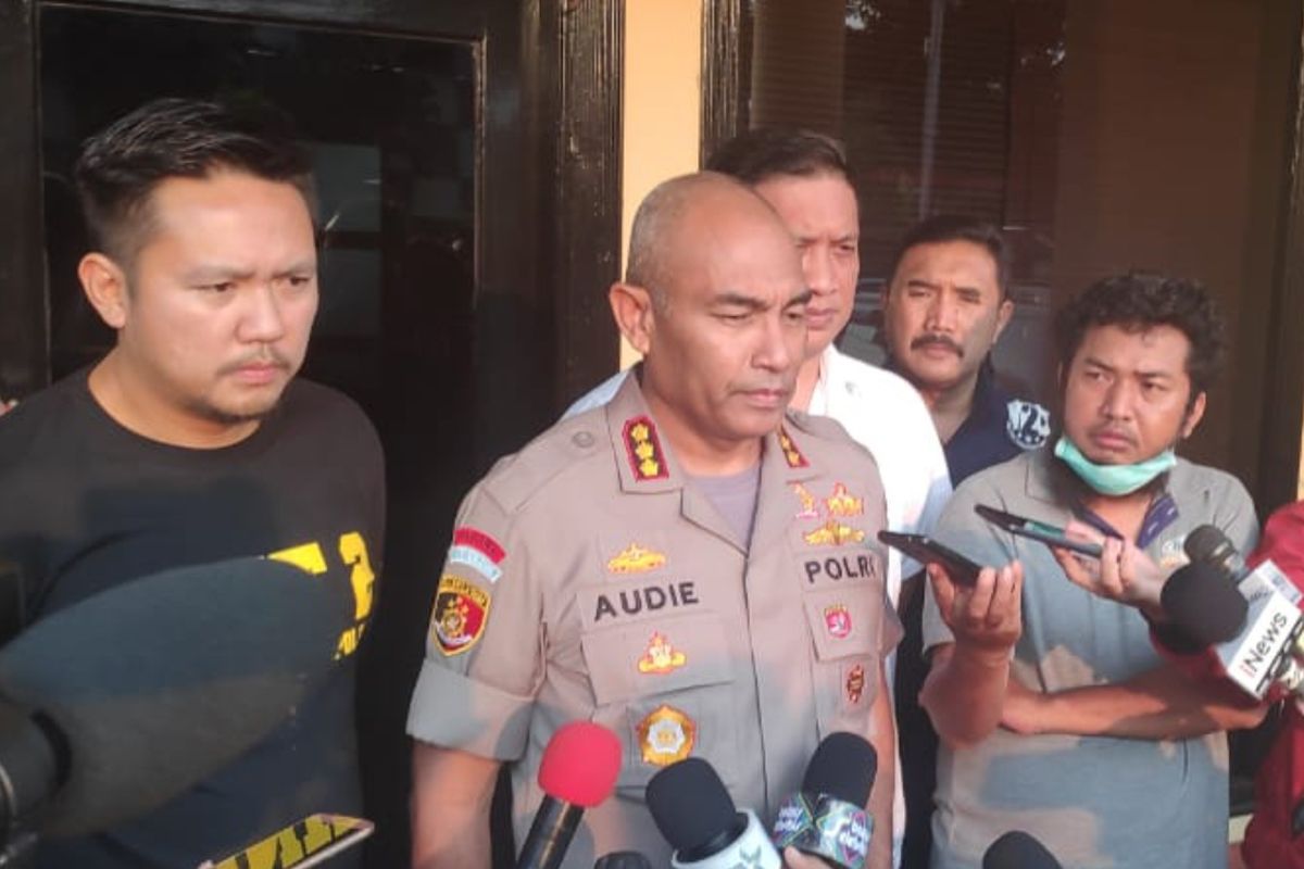 Kapolres Metro Jakarta Barat Kombes Pol Audie S Latuheru di Polres Metro Jakarta Barat, Selasa (17/3/2020)