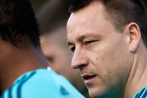 Legenda Chelsea John Terry Perpanjang Kontrak bersama Aston Villa