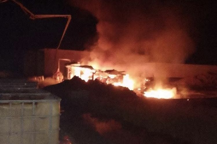 Kebakaran di Kawasan Industri Losarang Indramayu, Kerugian Capai Rp 1 Miliar