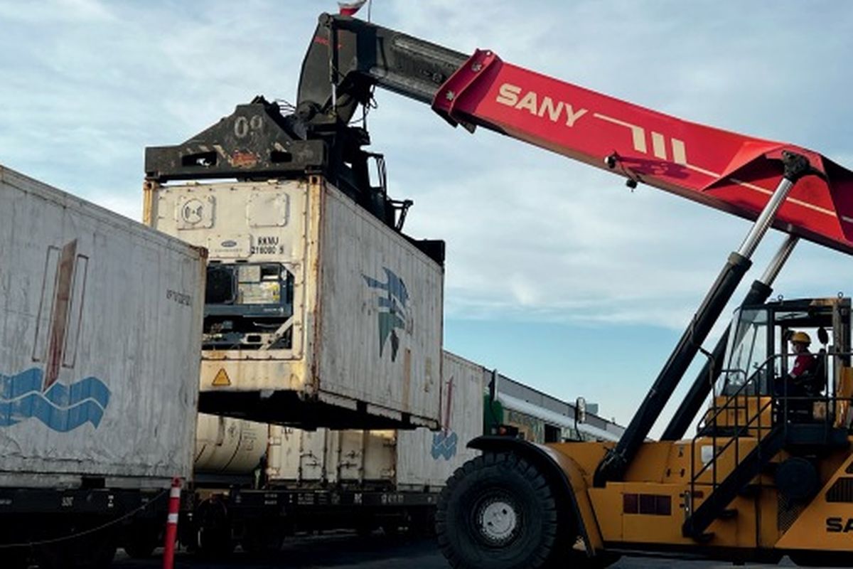Jelang Ramadhan dan Lebaran, Volume KA Kontainer KAI Logistik Naik 44 Persen di Awal 2026