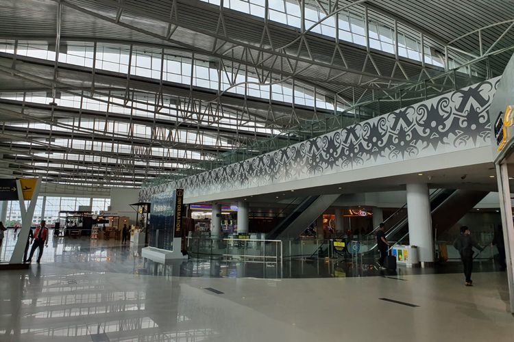 Terminal Keberangkatan Bandara Sultan Aja Muhammad Sulaiman (SAMS) Sepinggan, Kota Balikpapan, Kalimtan Timur