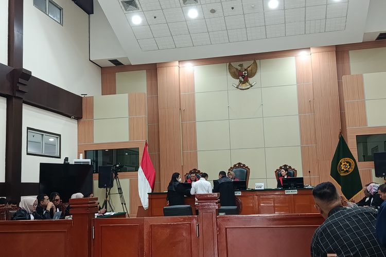 Sidang Dokter Tifa, Saksi Akui Tak Tahu Pasti Pemilik Akun yang Dilaporkan ke Polisi