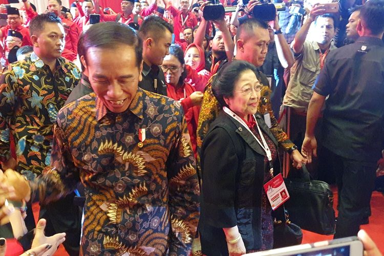 Presiden Joko Widodo menghadiri Rapat Kerja Nasional (Rakernas) 1 PDI-P di Jakarta International Expo, Kemayoran, Jumat (10/1/2020). 