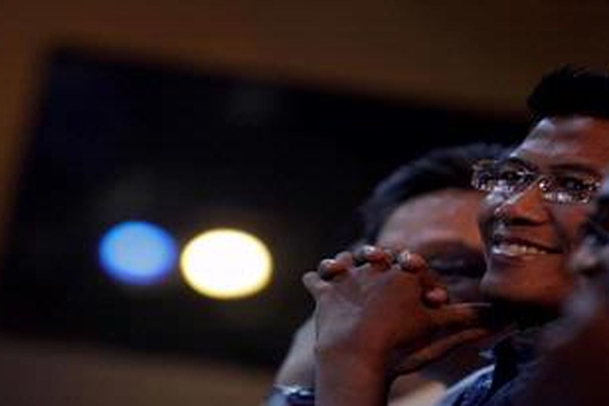 Mantan anggota DPR, Misbakhun berbicara dalam diskusi bertema menimbang solusi atas kriminalisasi rezim SBY terhadap Misbakhun, Antasari  Azhar dan aktivis mahasiswa di Jakarta, Rabu (1/8/2012). Hadir pembicara lain, Komisi III DPR, Eva Kusuma Sundari, kuasa hukum Antasari Azhar, Makdir Ismail, dan Politisi Gedindra, Permadi.  