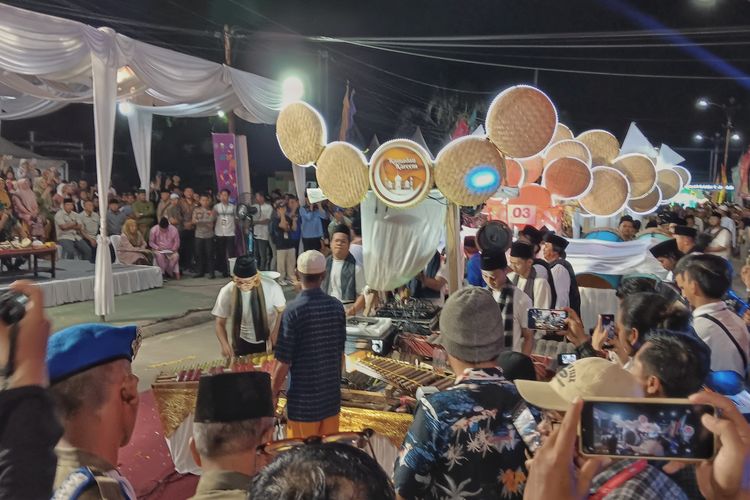 Pembukaan Festival Arakan Sahur di Kuala Tungkal, Kabupaten Tanjung Jabung Barat, Jambi, Minggu (17/3/2024).