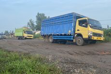 Jadi Saksi Mata Tahunan Jalan Rusak di Lampung, Warga: Dari Masih Jalan Tanah sampai Rusak Lagi