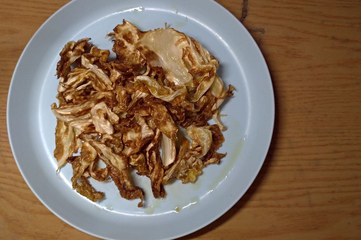 Ilustrasi kol goreng. Sering makan sayur goreng? Sayuran ini memiliki kualitas gizi yang menurun dengan kalori meningkat, sedangkan vitamin dan mineral yang menurun.