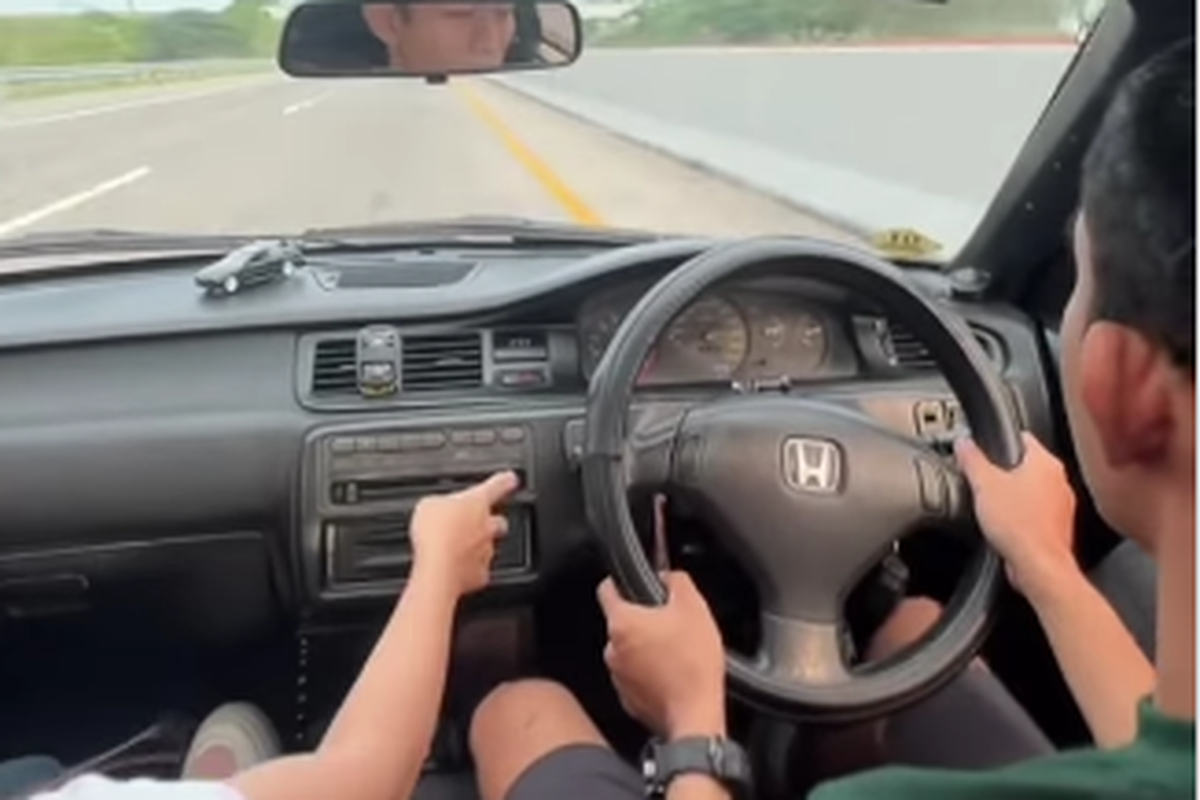 Mematikan AC mobil saat ngebut