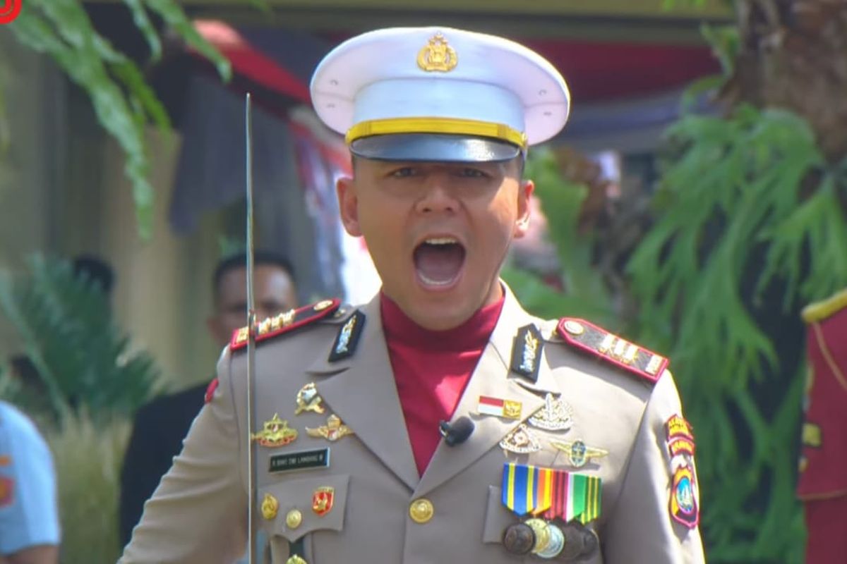 AKP Raden Bimo Dwi Lambang dipercaya sebagai <a href='https://manado.tribunnews.com/tag/komandan-kompi' title='Komandan Kompi'>Komandan Kompi</a> <a href='https://manado.tribunnews.com/tag/paskibraka' title='Paskibraka'>Paskibraka</a> dalam Upacara HUT ke-80 Republik Indonesia di Istana Merdeka, Jakarta, Minggu (17/8/2025).