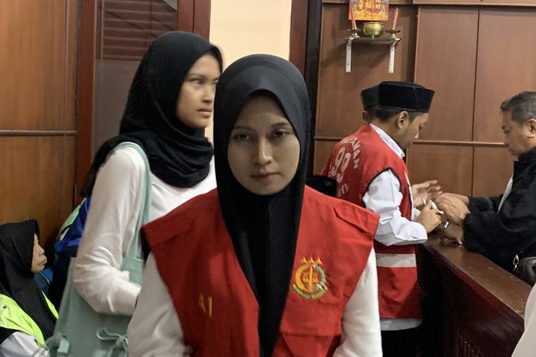 Terapis Spa Surabaya Dituntut 3 Tahun Penjara dalam Kasus Pencurian Uang Rp 1,2 Miliar