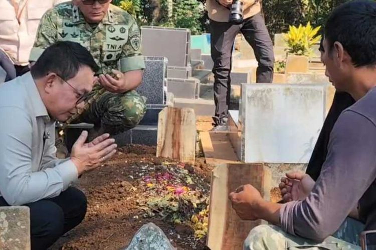 Dudung Ziarah ke Makam Peserta Latsarmil yang Meninggal, Sebut Keluarga Sudah Ikhlas