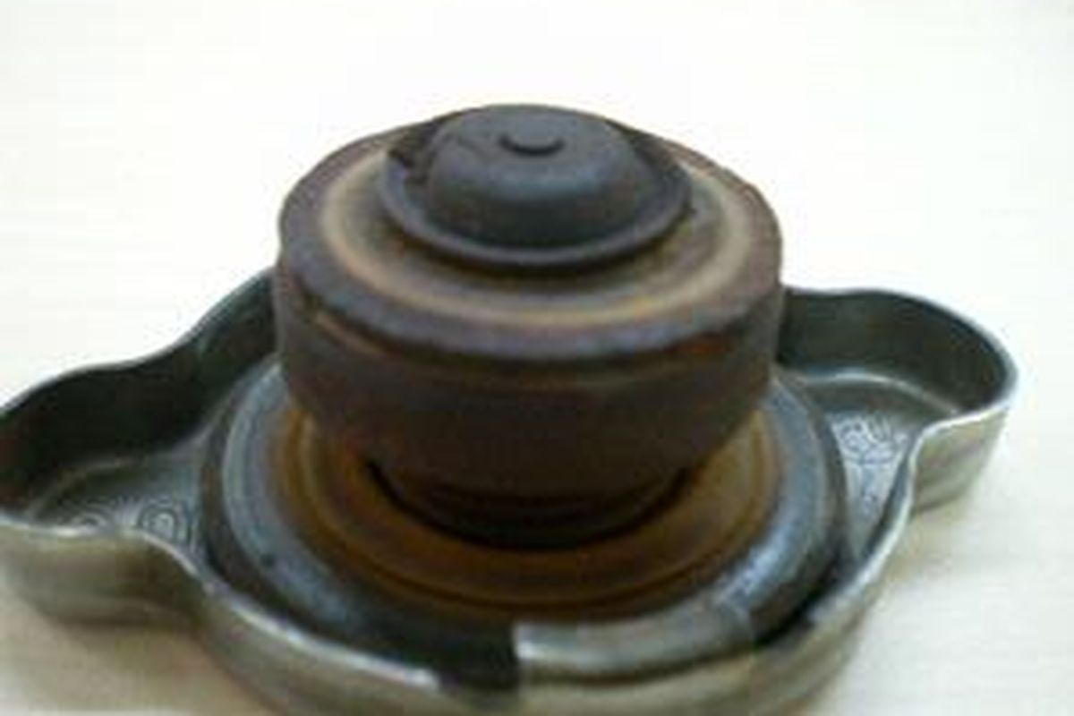 Tutup radiator jangnan sampai karatan