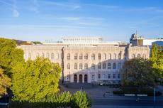 Ridwan Kamil dan Lisa Mariana di Pusaran Kasus BJB