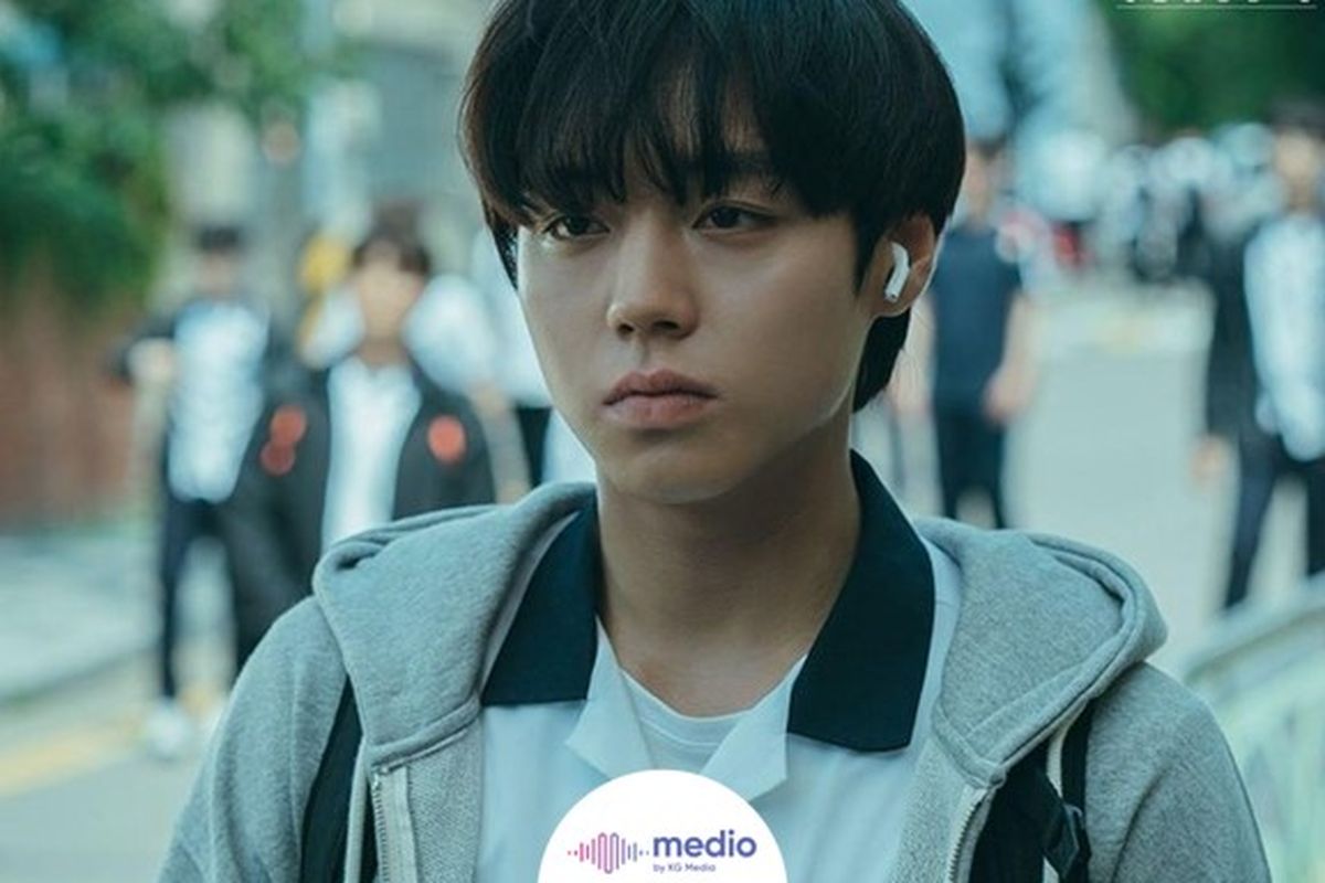 Park Ji Hoon eks Wanna One selain memiliki kemampuan bernyanyi dan menari yang memukau, kualitas aktingnya tidak perlu diragukan.