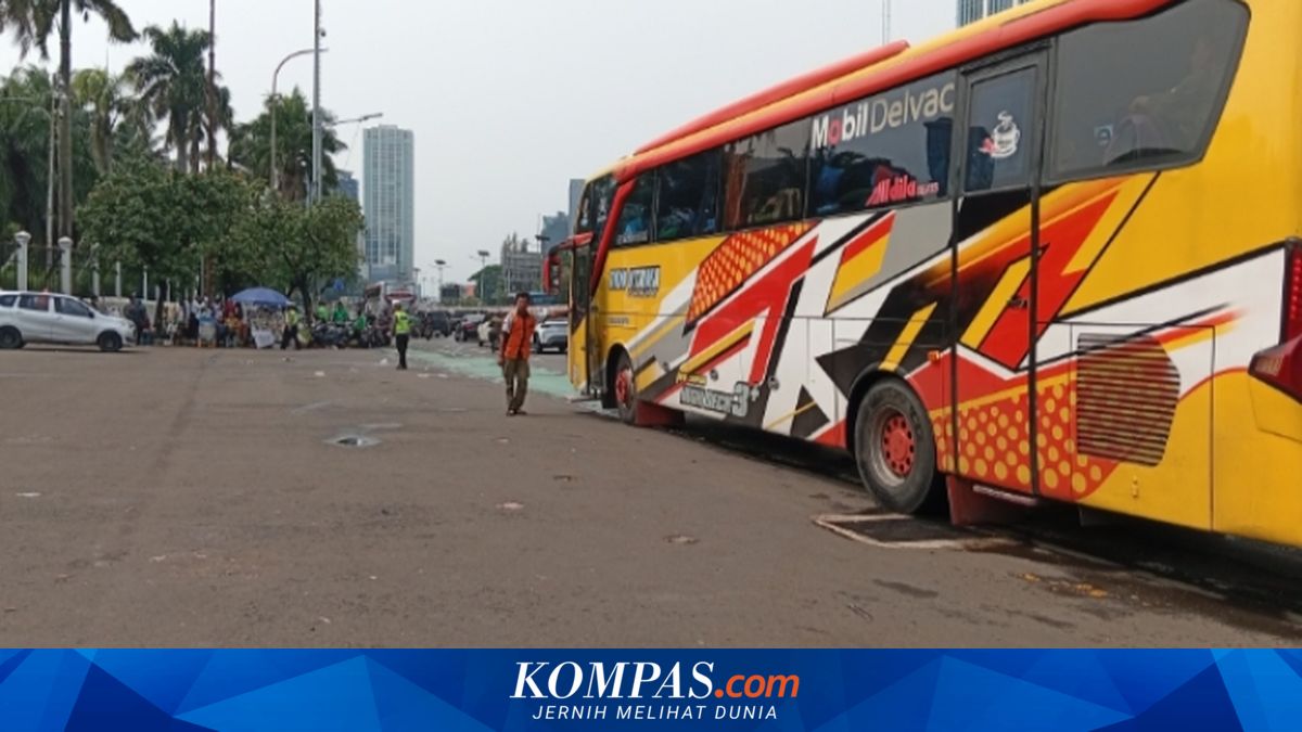 Massa Demo Guru Madrasah Bubar Usai Bertemu Komisi VIII DPR

Klik untuk baca: