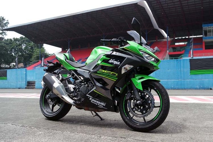 Kawasaki All-New Ninja 250.