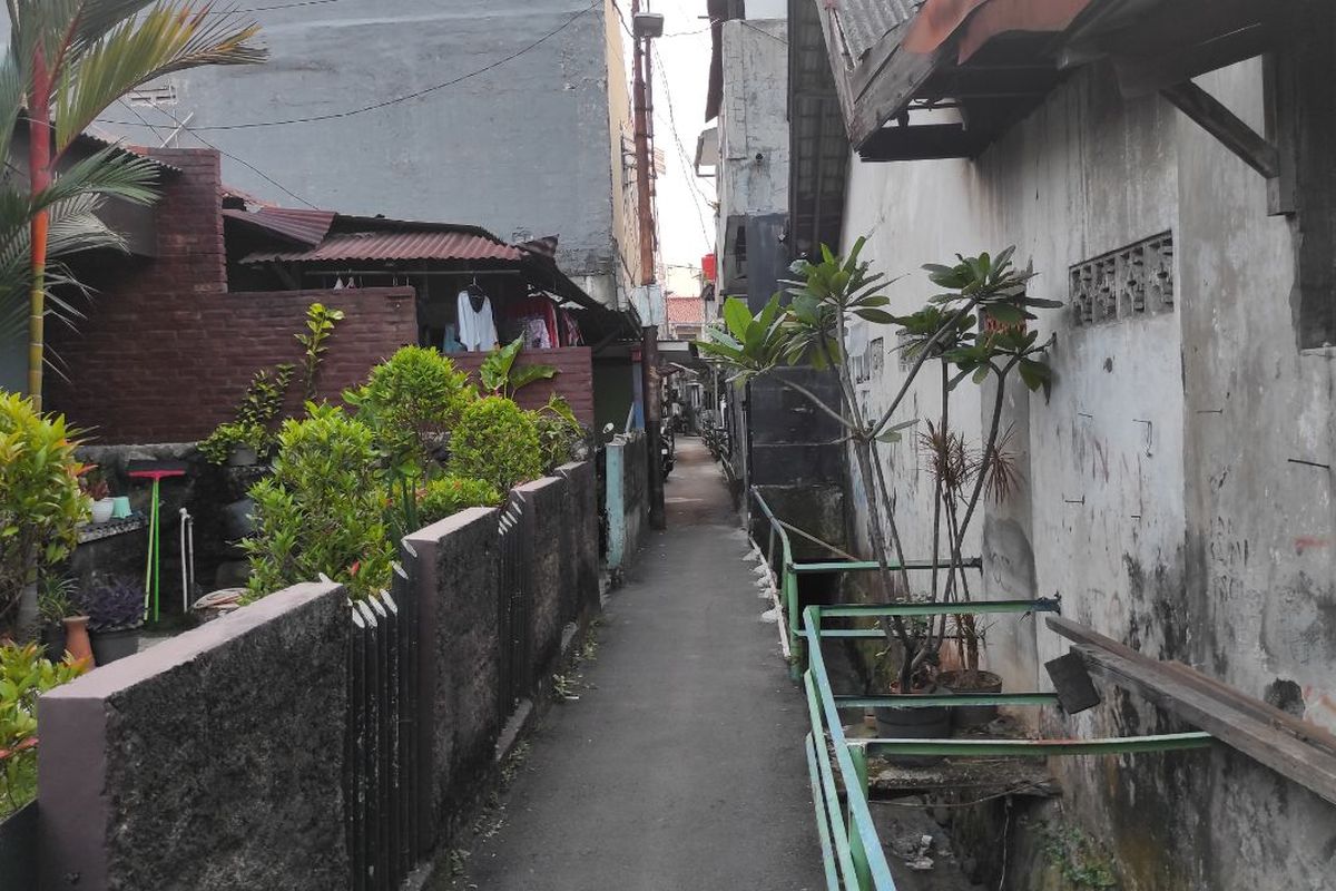 Suasana tempat tinggal yang pernah ditempati Sazitta Damara Arwin yang terletak di Jalan Petogogan 1 Gang V,  Kamis (18/5/2023). 