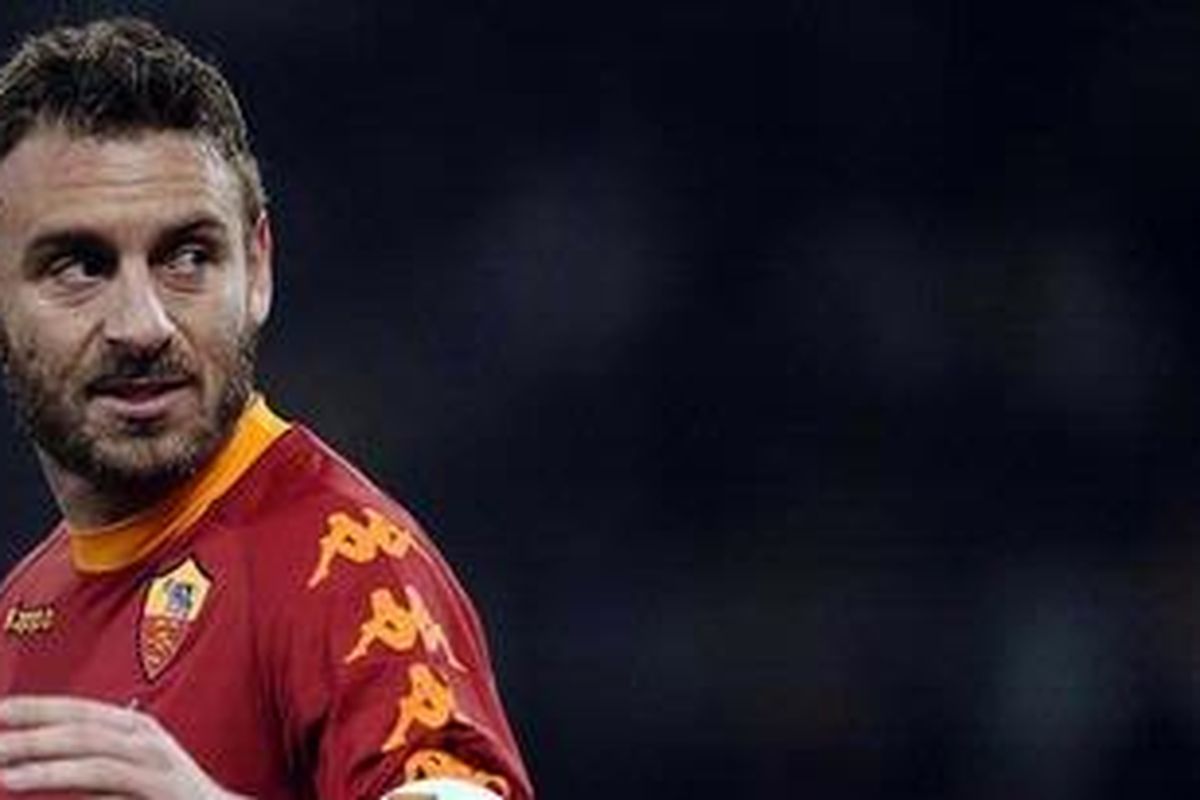 Gelandang AS Roma, Daniele De Rossi.