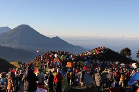 Gunung Prau Ditutup, Pendaki Diarahkan Berwisata ke Dieng