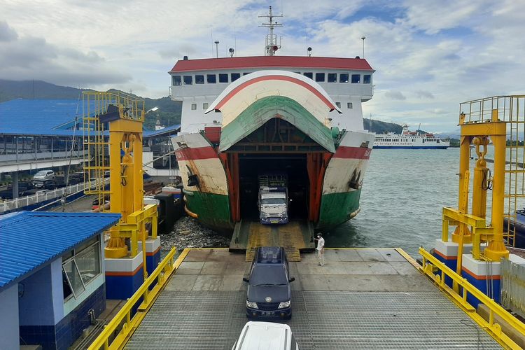 7 Perbedaan Pajak dan Restribusi Paling Mendasar