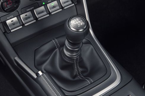 Mobil Listrik Toyota Bisa Pakai Transmisi Manual Mulai 2026