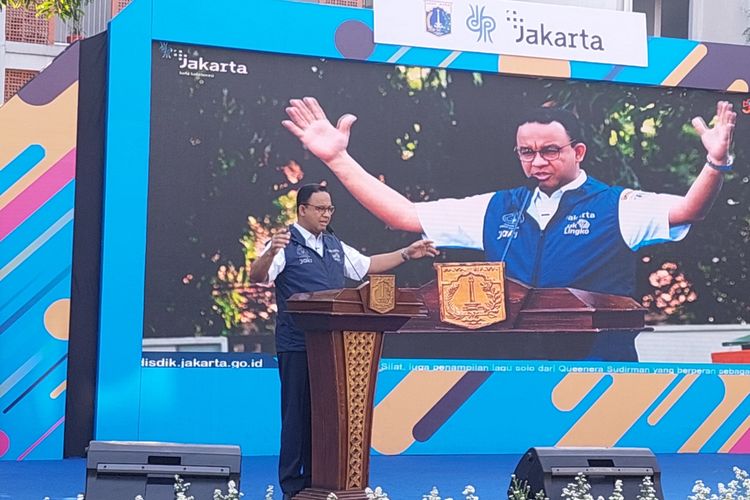 Gubernur DKI Jakarta Anies Baswedan secara simbolis meresmikan rehabilitasi total empat sekolah negeri di Ibu Kota di Sekolah Dasar Negeri (SDN) Ragunan 08 Jakarta, Pasar Minggu, Jakarta Selatan, Rabu (28/9/2022).